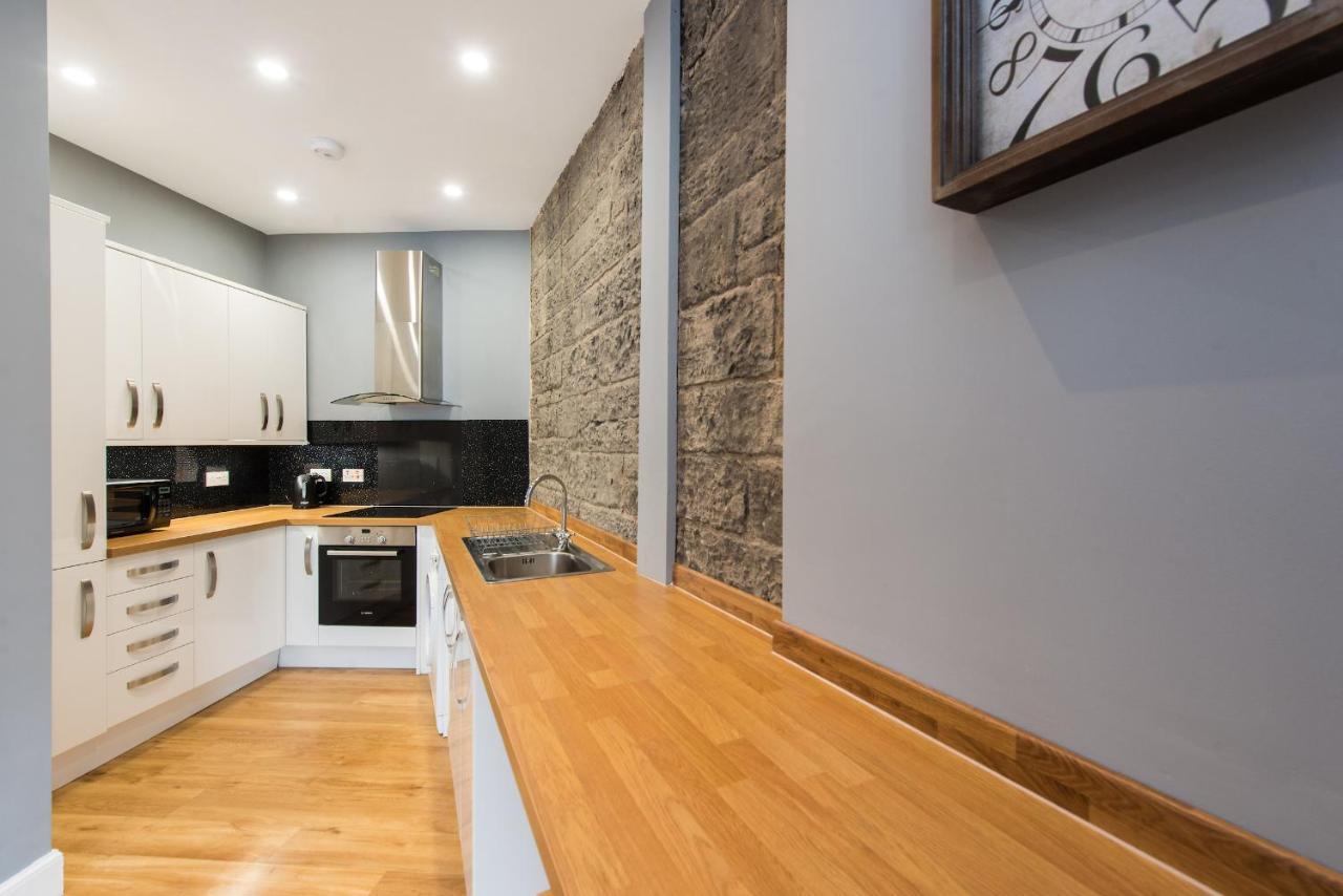 Castle Apt, Modern, Apartamento Edimburgo